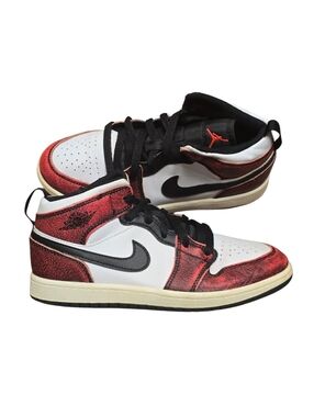 Nike Air Jordan 1 Mid SE 'Wear-Away Chicago Sneakers Sz 3Y